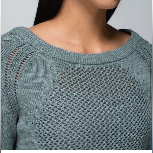 Lululemon Be Present Pullover Cropped Knit Sweater size 2 - Picture 4 of 9